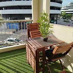 Centre Port,piscine Et Parking Sous Terrain * 아그