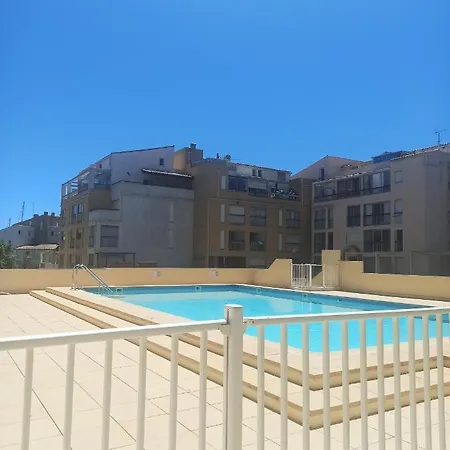 아파트 Centre Port,piscine Et Parking Sous Terrain